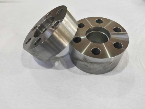 如何選擇聚氨酯包膠廠(chǎng)進(jìn)行舊輪包膠件加工